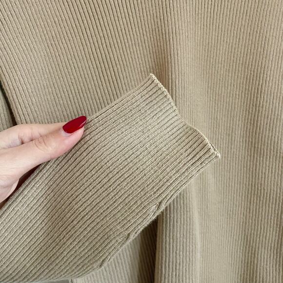 Bay Studio – 90s Y2K Tan Rib Knit V-Neck Pullover Sweater - Picture 4 of 7